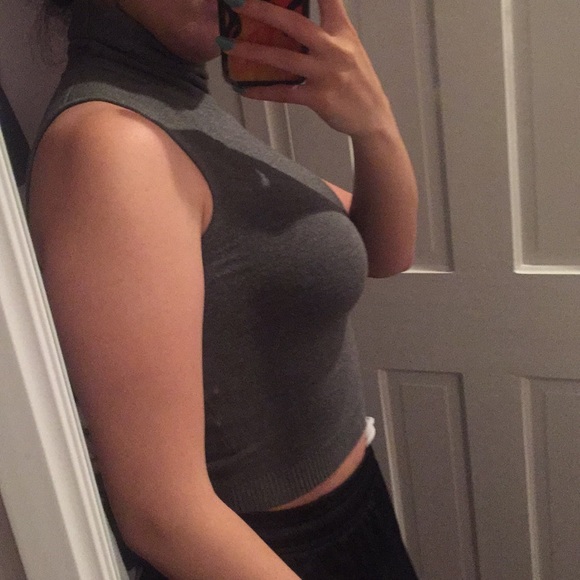 turtle neck gray shirt - Picture 2 of 4